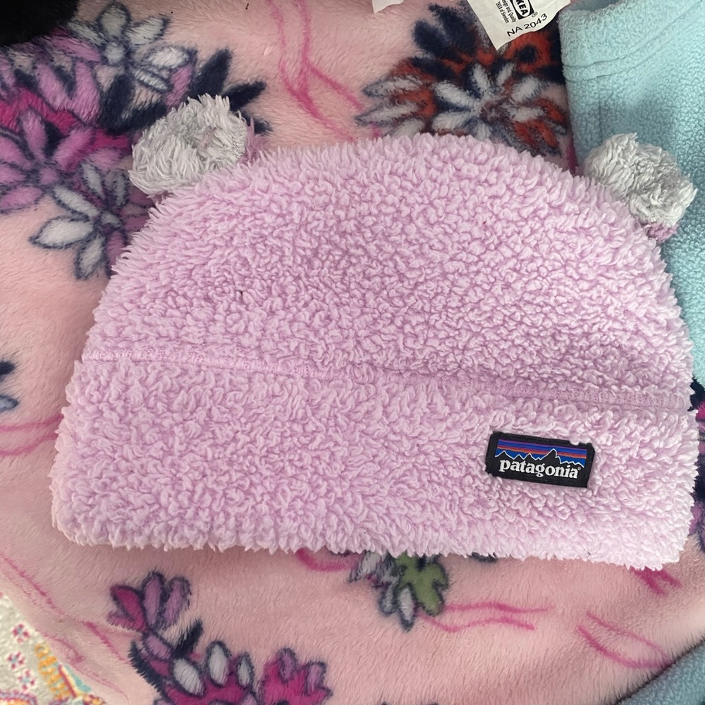 Girls Patagonia ear hat